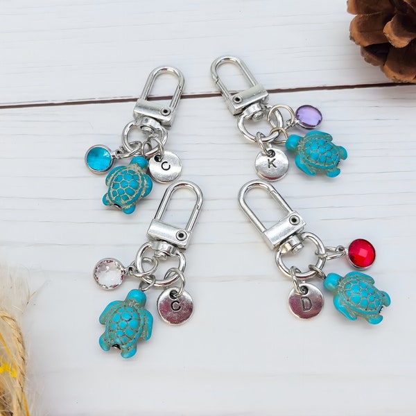 Personalised Tiny sea turtle keychain with letter，Good Luck Charm Mom's gift, Travel turtle keyring with birthstone,Graduate Keychain Gift