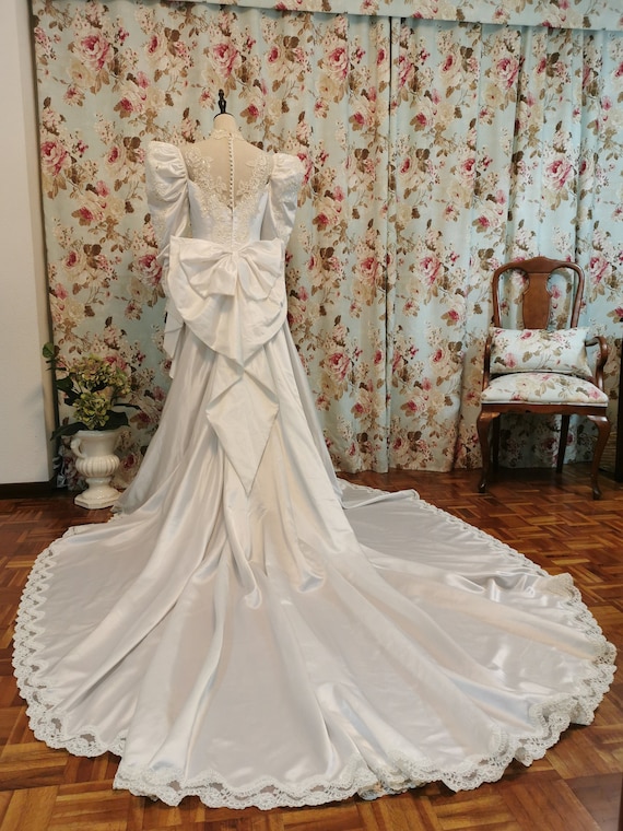 Vintage wedding princess dress lace beads detacha… - image 2