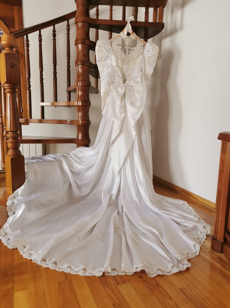 Vintage wedding princess dress lace beads detachable train victorian style edwardian inspired image 4