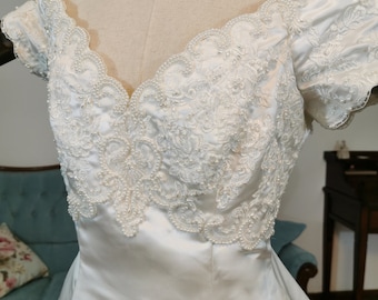 Vintage wedding dress with beading, 80s style, bridal gown, princess dress, royalcore, bridgerton