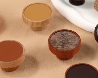 チェリー材の丸型引き出しノブ／アッシュ材のキャビネット取っ手／ウォールナット材のワードローブ取っ手／ブナ材の家庭用ノブ／革製木製ハンドル／モダンなキッチンノブ