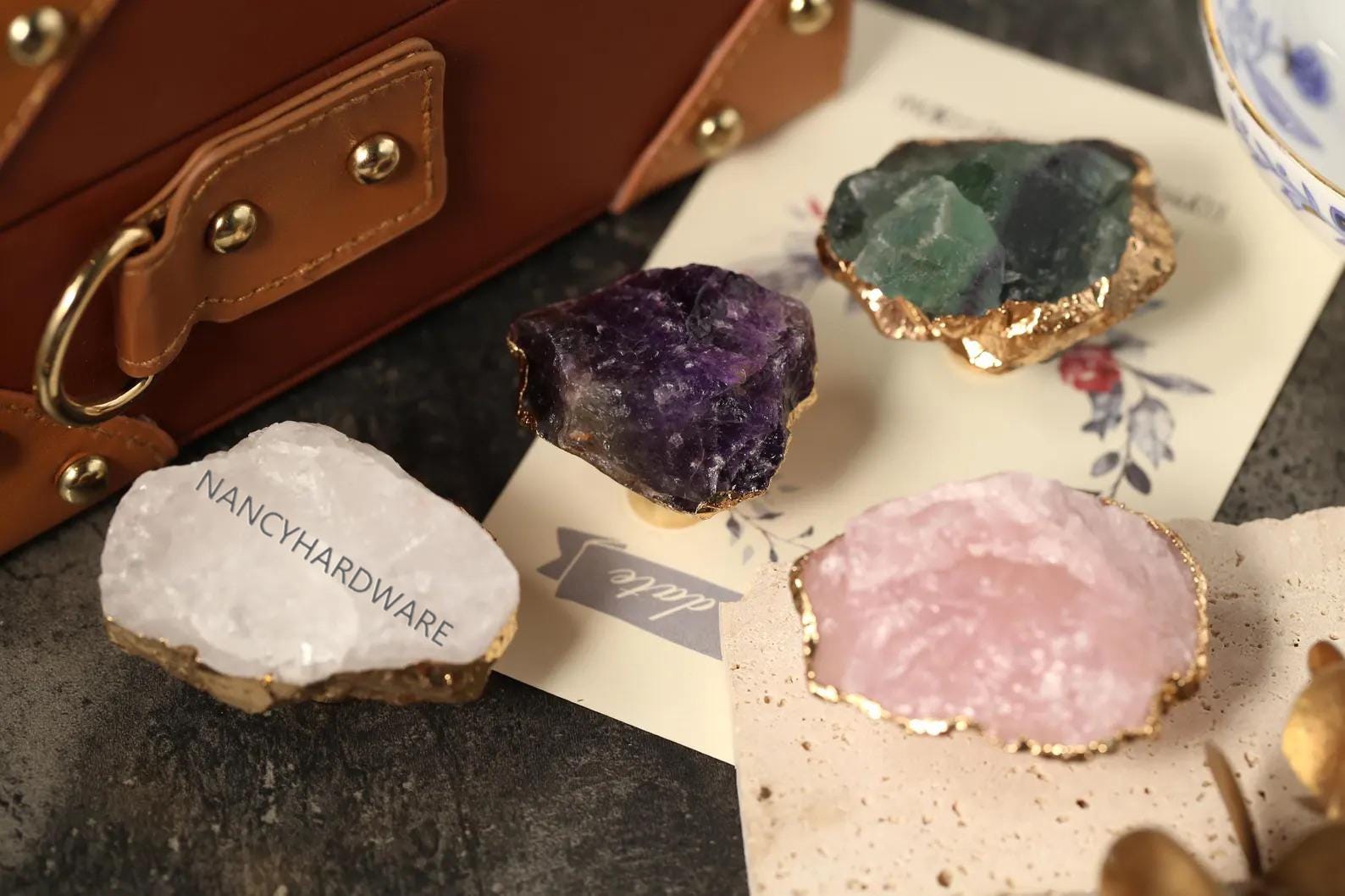Natural crystal edging gold single-hole home knobs/Drawer Pulls/Custom Engraved Cabinet Pulls/Wardrobe Kitchen handle/Irregular crystal Knob