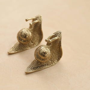 Snails brass knobs and Pulls/Animal snail Drawer Knobs/Custom Engraved Cabinet Pulls/Wardrobe Pulls/Kitchen Dresser Knobs/restaurant  Knobs