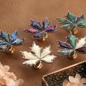 Boutons de commode en feuille d'érable/poignée de tiroir en coquille d'ormeau/poignées d'armoire gravées personnalisées/poignées de porte d'armoire/boutons de décoration de chambre de bébé