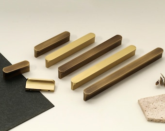 Poignée d'armoire en cuivre simple poignée de tiroir minimaliste moderne Poignée de porte gravée sur mesure Poignée de placard extra longue en laiton massif