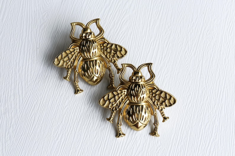 Solid brass bee knobs and Pulls/ Drawer Knobs/Cabinet Pulls/Wardrobe Pull/door handle /offices Knob /cafes Knob /restaurant Knob image 1