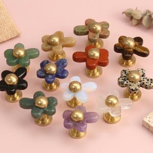Flower stone Drawer Knobs/unique crystal children Dresser Pulls/Cabinet Handles/Wardrobe Knobs/Unique nursery room knobs/Cupboard handles