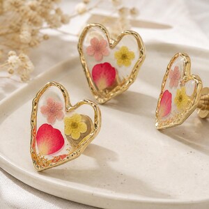 Heart knobs with gold edging/Flower Heart Drawer Knobs/Custom Engraved Cabinet Pulls/Wardrobe Kitchen Handles/Closet Nursery room knobs