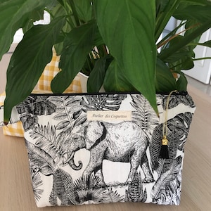 Quilted toiletry bag