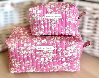 Trousse De Maquillage Rose à Fleurs Matelassée - Format 20x11x8.5cm, Polyester, Fermeture éclair, Portable Pour Voyage, école, Salle De Bain