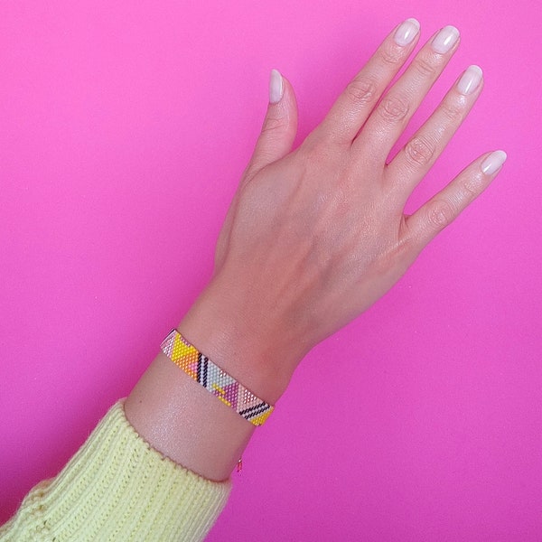 Hand Woven Beaded Bracelets/PINK/COLORFUL