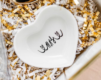 Mrs Ring Dish Bride Wedding Gifts for Bride Gift Ideas Wedding Gift Engagement Gift Bridal Shower Gift Heart Ring Dish
