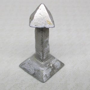 Richard L. Synek chess piece , pawn , pewter / silver 1965 (2747H)