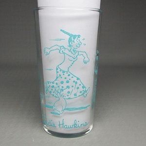 L&#39;il Abner glass 1949 Al Capp C. UFS Marryin&#39; Sam and Sadie Hawkins light blue color