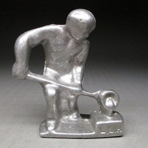 LLH marked aluminum foundry worker man figurine Wilton Armetale (0159)