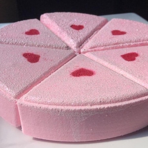 Pink Cake Stardew Valley Inspired Bath Bomb • Sweet Melon Scent