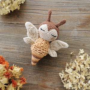 My honey bee - Crochet pattern PDF in english (US terms) French
