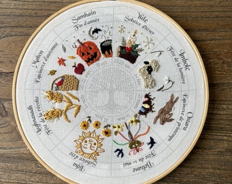 Mon calendrier de l'année à broder : les sabbats (kit broderie fêtes païennes, toie pré-imprimée)