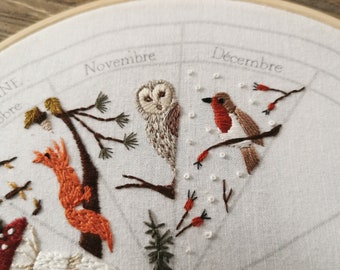 December embroidery pattern : calendar to embroider, seasons winter christmas phenology wheel