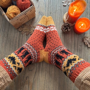Spooky season socks Pdf knitting pattern colorwork, black cat bat skeleton skull halloween image 7
