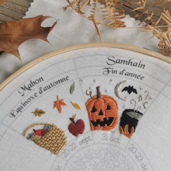 Samhain embroidery pattern, Wheel of the year : calendar to embroider, sabbats phenology wheel