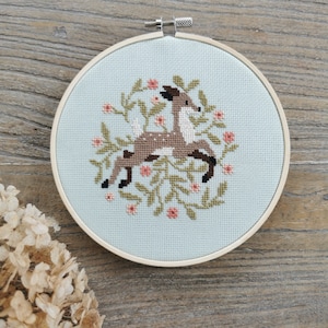 The little fawn - Cross stitch pattern available in French and English, hedgehog embroidery