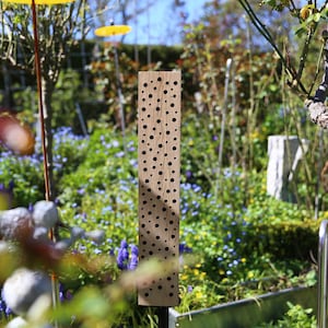 Wild bee hotel Insect hotel Bee hotel Trunk oak wood planed Nesting aid bees