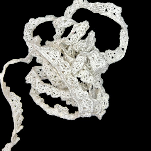 White cotton elastic lace trim