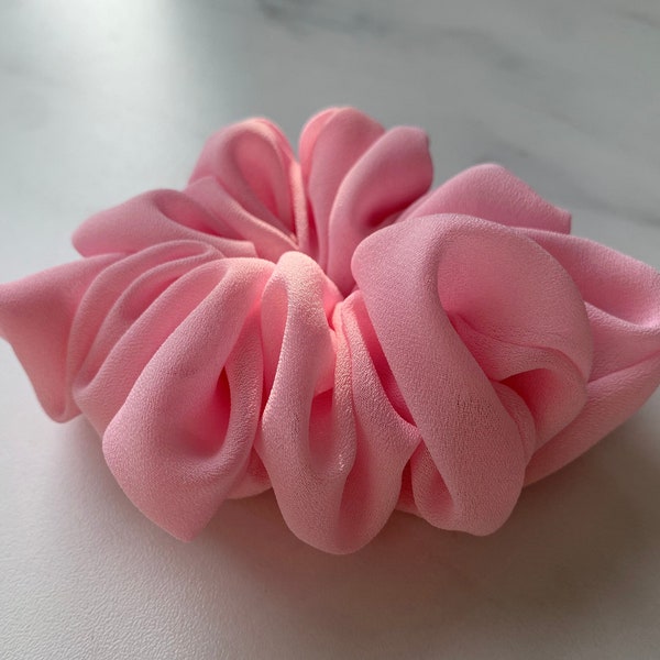 Scrunchie | Crêpe | Pink | 10 cm | Textured Crêpe Scrunchy | Chouchou