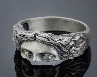 Venus Ring, Aphrodite Eyes Ring, Goddess Venus Ring in Sterling Silver, Eyes One Of A Kind Ring, Roman Mythology Venus Jewelry, Fantasy Ring