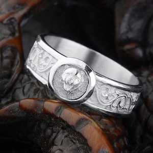Sterling Silver Bear Band Ring, Sterling Silver Lily Motifs Mens Ring, Gothic Pinky Ring, Bear Head Signet Mens Ring, Memorial Gift for Him