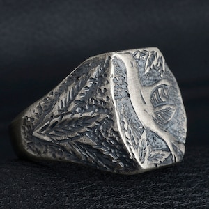 Pigeon Relief Silver Ring, Handmade Sterling Silver Signet Men Ring, Wild Lion Ring, Relief Men Jewelry, Gift For Man