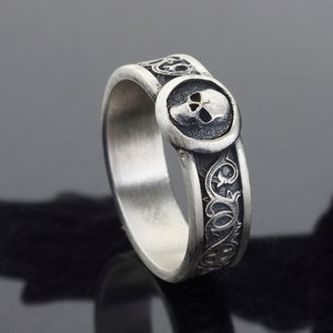 Skull Band Ring, Sterling Silver Handmade Mens Ring, Oksidized Signet Mens Ring, Memorial Gift for Him
