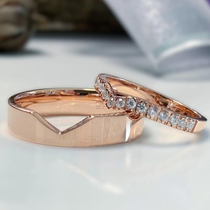Rose Gold Curved Wedding Bands Set, Engagement Rings,Couple rings, Matching Wedding Band Set, Wedding Band His and Hers, Wedding Rings Woman