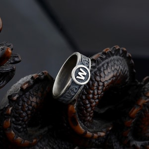 Anel de prata personalizado, anel com inicial personalizada para homens, anel com sinete de letra, anel com inicial de sinete, presente de aniversário personalizado para ele