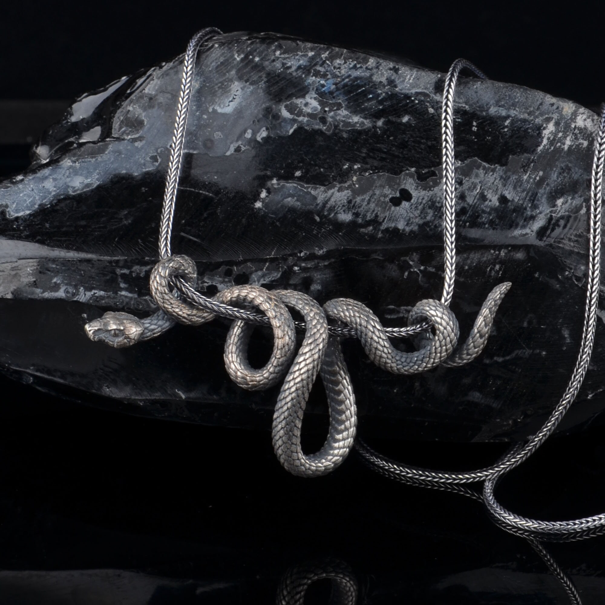 YFN Collana con ciondolo a forma di serpente gotico, in argento Sterling, turchese, con animali e serpente, Argento sterling, Zirconia cubica