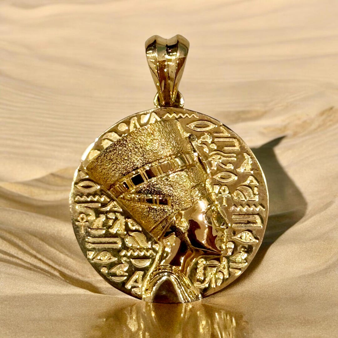 Ciondolo con disco scarabeo alato in argento sterling Catena