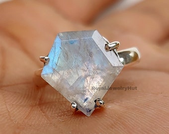 Rainbow Moonstone Ring, 925 Solid Sterling Silver Ring, Moonstone Ring for Womens, Statement Ring, Gemstone Ring, Handmade Ring