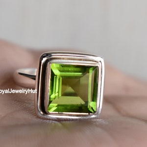 Peridot Ring, 925 Solid Sterling Silver Ring, Green Peridot Quartz Gemstone Ring, Peridot Silver Ring, Promise Ring, Gift for Partner