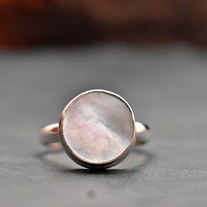 Womens Ring, Mother of Pearl Ring, 925 Sterling Silver Ring, Pearl Ring, Statement Ring, Gemstone Ring, Handmade Ring, Gift Ring