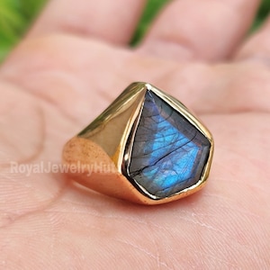 Labradorite Signet Ring, Mens Ring, Women Ring, 925 Solid Sterling Silver Ring, 22k Gold fill, Diamond Shape Gemstone Ring, Gift Ring