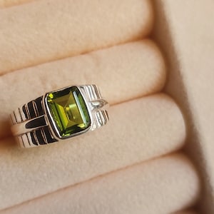 Green Peridot Ring, 925 Solid Sterling Silver, Green Peridot Cushion Cut Stone Ring, Green Peridot Signet Ring for Men, Halloween Gift