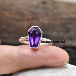 Tiny Coffin Ring, Purple Amethyst Ring, 925 Solid Sterling Silver, Coffin Shape Amethyst Gemstone Ring, Solitaire Ring, Gift for Her