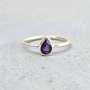 Purple Amethyst Teardrop 925 Sterling Silver Ring, Minimalist Purple Gemstone Engagement Ring for Women February Birthstone Ring for Her