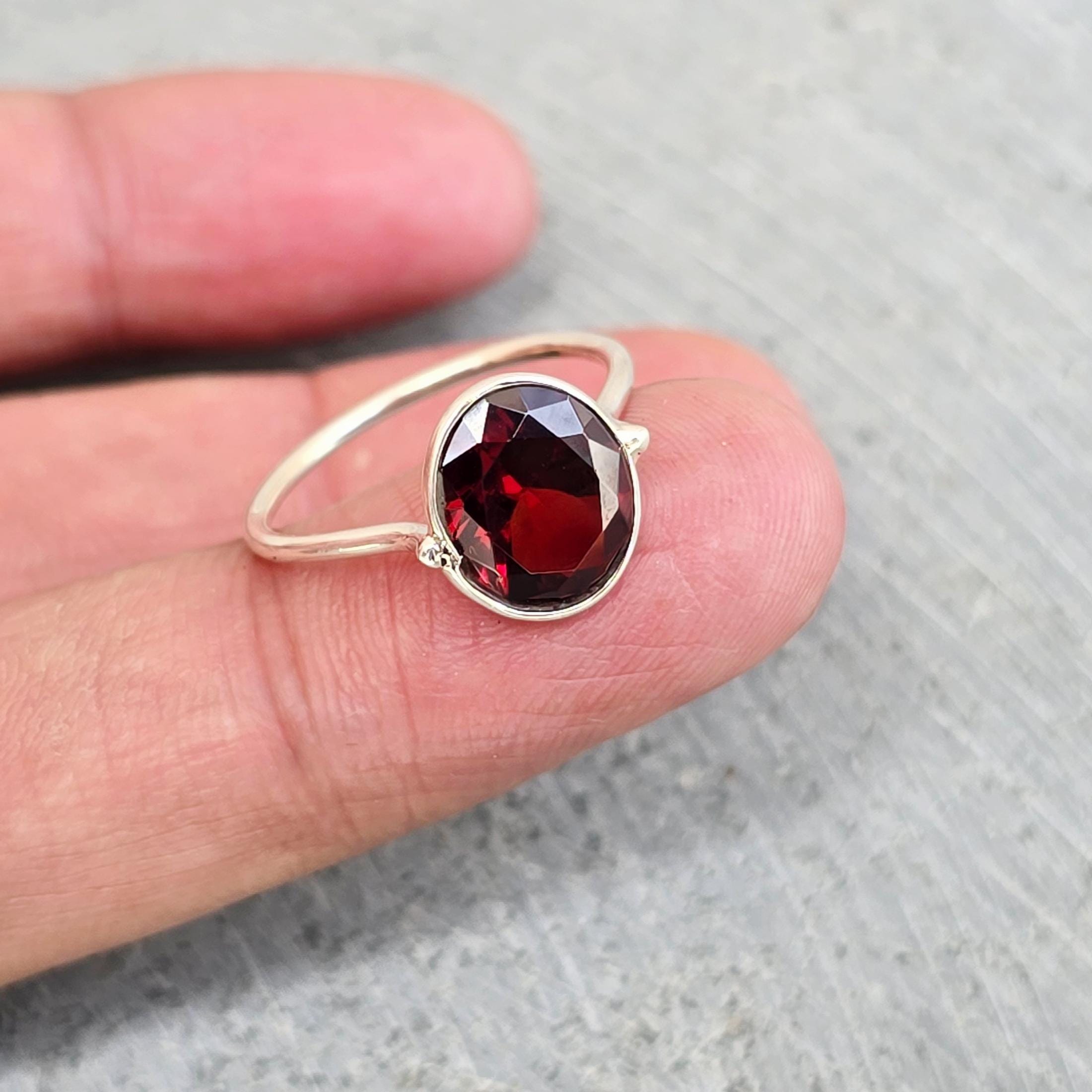 Dainty Garnet Ring: 925 Sterling Silver Minimalist Jewelry - Etsy