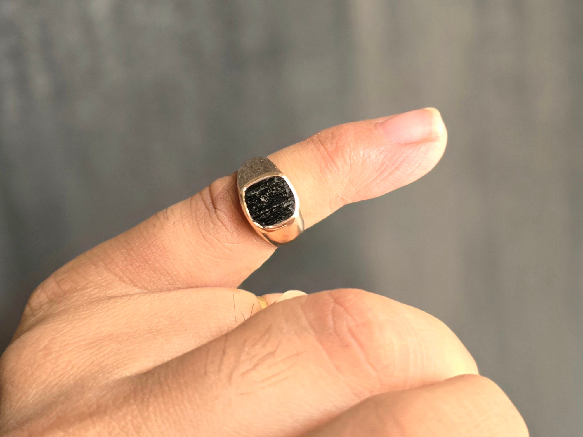 Cushion Signet Rings Canada