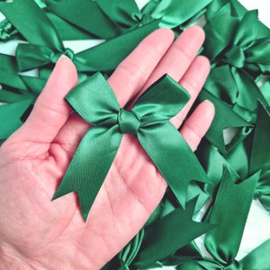 10 lazos grandes de color verde esmeralda de 3,5 pulgadas, lazos de satén verde, lazos de cinta verde cazador, bolsas de regalo para fiestas, regalos para hacer mercadería, lazos de decoración de boda