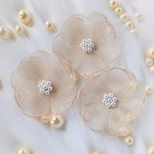 5 Rose Gold Abrikoos 3D Organza met parel/kristalkralen, 2 1/8 inch, twee lagen bloemen, bruidsambacht, versiering op maat, modevak