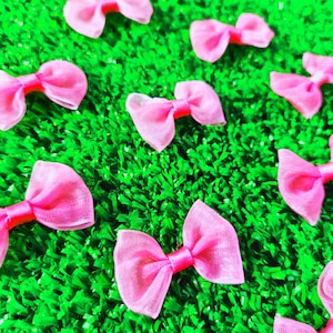 10 papillon in mini organza fucsia, fiocchi da 1,5 pollici, fiocchi rosa caldo, fornitura doccia per bambina, barretta, fornitura di artigianato per cucito, costume da bambola