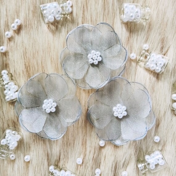 Silver Organza Flower Appliques: Pearl & Crystal Beads (5, 2  display picture 3
